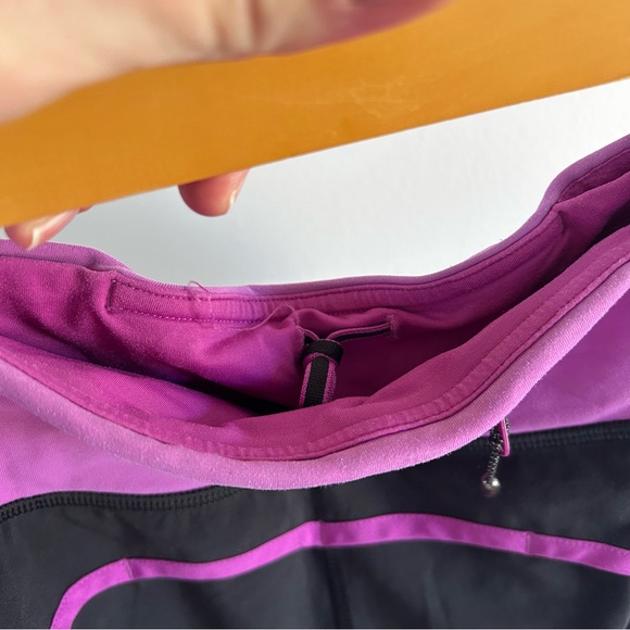 Lululemon run times shorts sz 6 - Picture 6 of 6